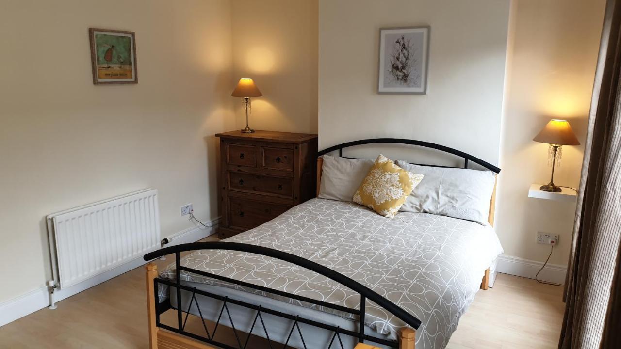 Private Home Titanic History Belfast Extérieur photo